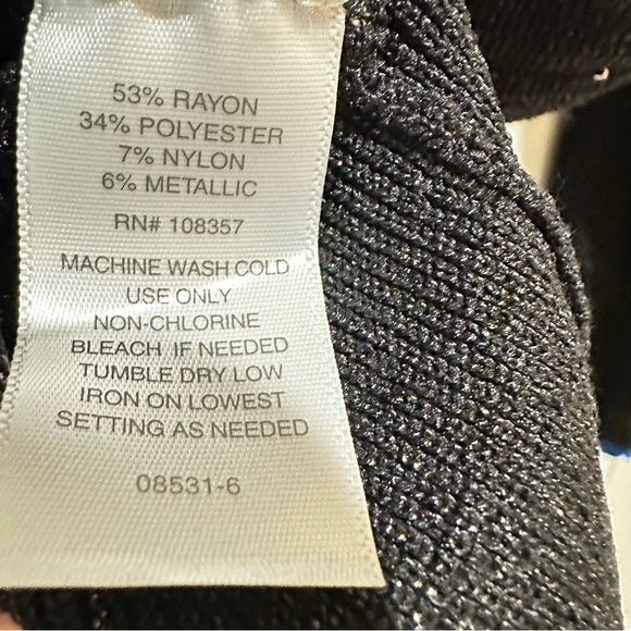 Liz Claiborne Sweater Women's XXL Black & Blue metallic knit Sweater - Picture 8 of 9